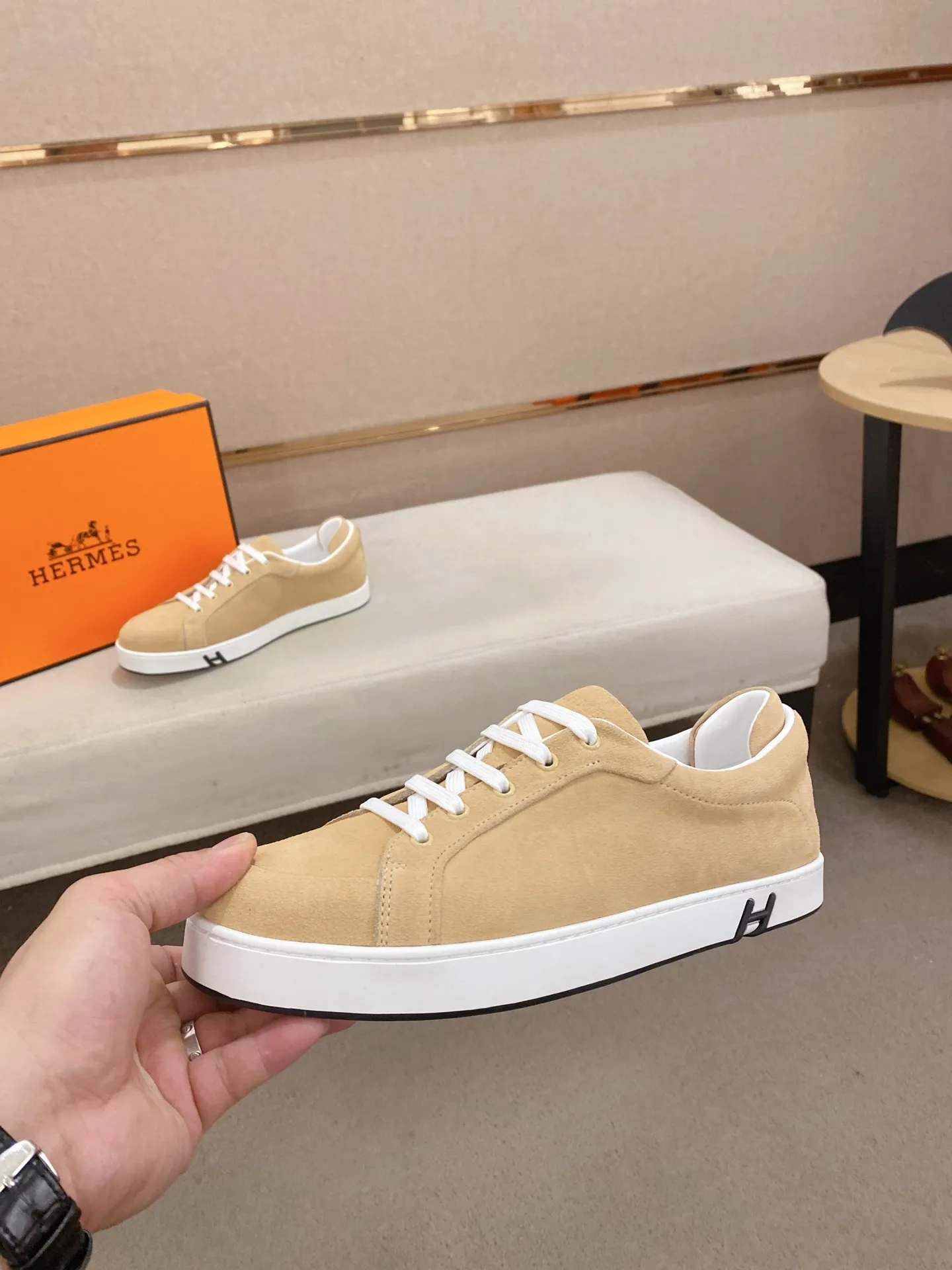 Men's clothing and shoes💰: 442💰《HERMES》【Classic original single version】Hermès; top 🔝purchase agent🔍🔍men's latest 🇺🇸 counter sales simultaneously, imported from Italy original ▲▲cowhide ▲▲ (high-end, nobility, class) ) Exquisite workmanship (Italian 🇮🇹 imported water-dyed 🐂 cowhide lining) sole: original sole provided by the original factory, ⚠️exclusive double-layer activity·TPR·rubber·combined molded outsole; super comfortable·wear-resistant·non-slip·environmental protection The real thing is more beautiful if you take the real thing (high quality, follow the order). You can enter and exit the counter at will * Number of yards: 38-44 (45 can be customized and cannot be returned or exchanged)